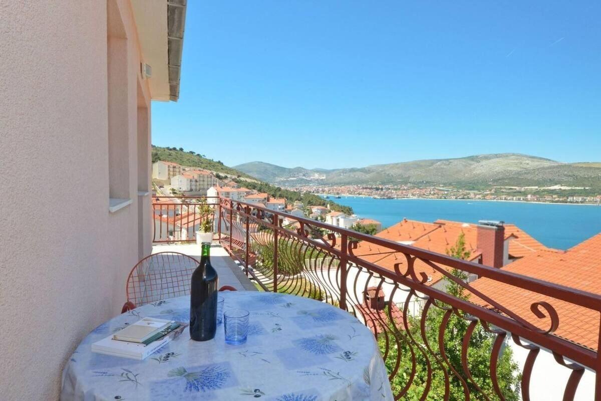 Apartments Sima Trogir Eksteriør billede